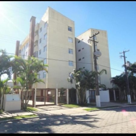 Apartamento Praia グァラトゥバ エクステリア 写真
